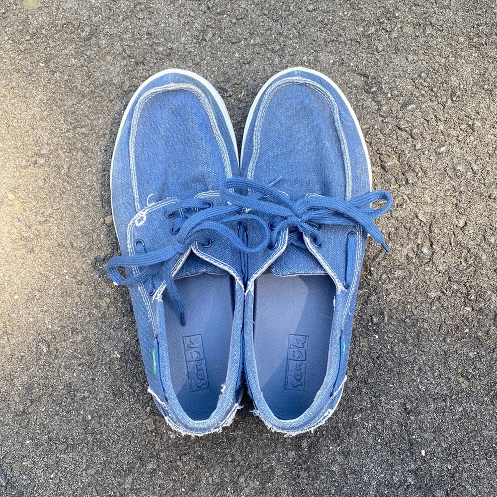 MENS Sanuk navy blue boat shoes